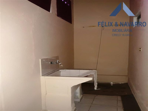 Imagem 7 de 7 de Casa Fundos - 02 Comodos - 802
