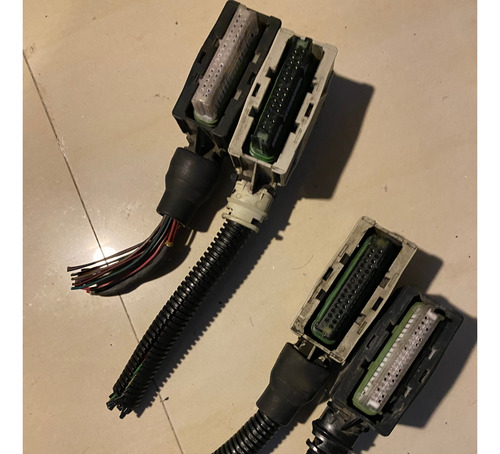 Arneses De Computadora De Chevy C2 Y C3 (Usado)