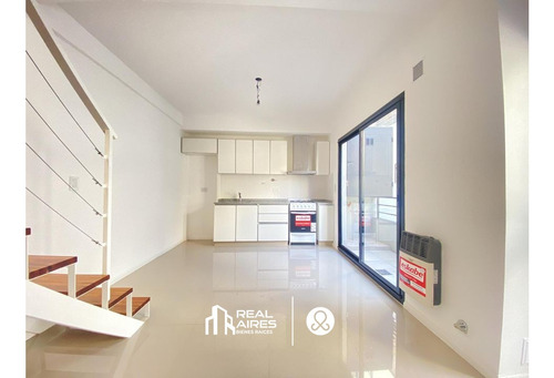 Departamento Ph En Venta En Capital Federal, Buenos Aires, Argentina
