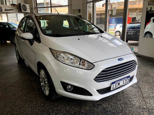 Ford Fiesta Kinectic Se 1.6n L/n Mt Excelente, Anticipo $