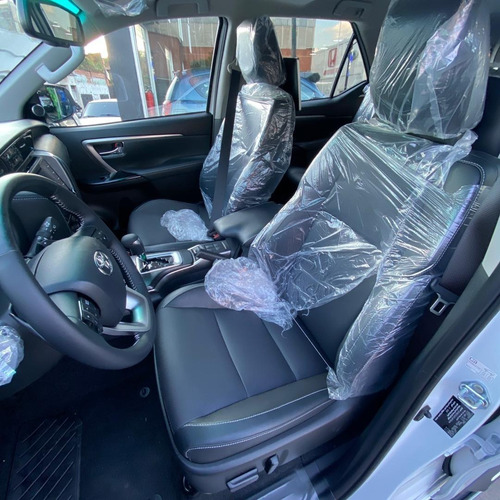 Imagen 5 de 10 de Toyota Fortuner Vx.r 2023