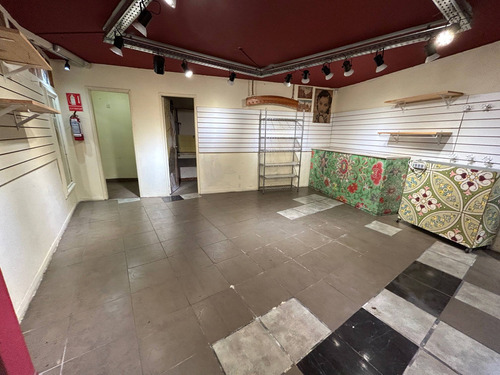Alquiler - Local Comercial Sobre Avenida Principal Con 100 M2 - 18 De Julio Y Vázquez
