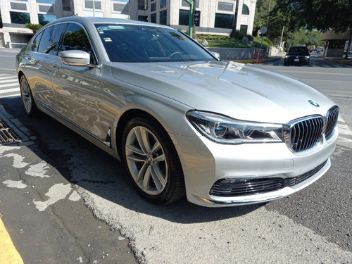 Imagen 5 de 12 de Bmw 750 Li Excelence Biturbo 2016