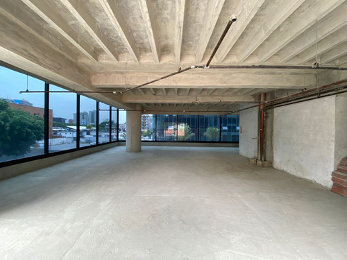 Se Vende Edificio 3509m² 36e Las Mercedes