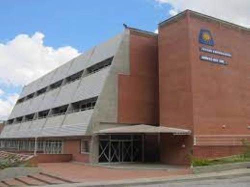 Vendo Oficina Doble Altura Obra Gris Centro Empresarial Lomas Del Sol