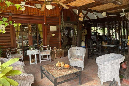 Oportunidad Venta De Campo, Viñedos - Curacaví