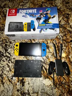 Nintendo Switch Fortnite Wildcat Bundle