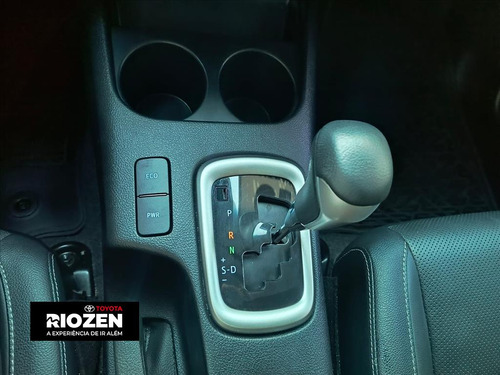 Toyota Hilux 2.8 D-4D TURBO DIESEL CD SRX 4X4 AUTOMÁTICO