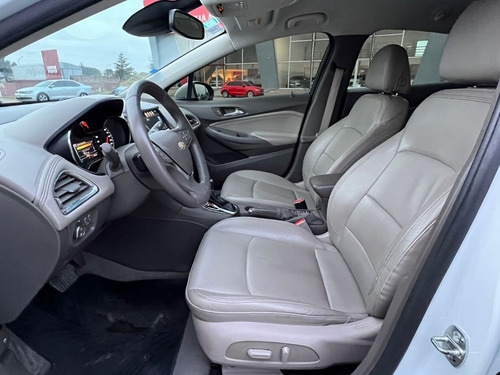 Imagen 10 de 23 de Chevrolet Cruze Ltz+aut
