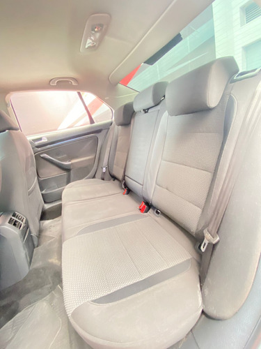 Volkswagen Vento 2.5 Luxury 170cv