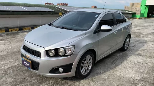 Autos y Camionetas Chevrolet Sonic 2014