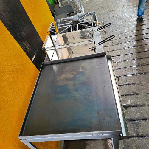 Cocina Plancha 2 Freidoras Y 1 Hornilla Con Quemador Doble