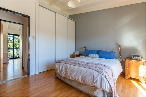 Dúplex 2 Dormitorios Con Pileta En Venta En Gonnet