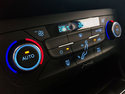 Ford Focus 2.0 TITANIUM 16V FLEX 4P POWERSHIFT