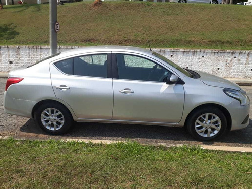 Nissan Versa 2018 1.6 16v Sv Aut. 4p