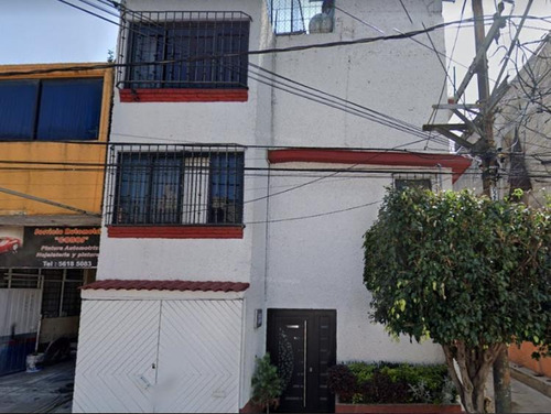 Casa Adjudicada En Calle San Isauro, Col. Santa Ursula Coapa En Remate Bancario  Sdc