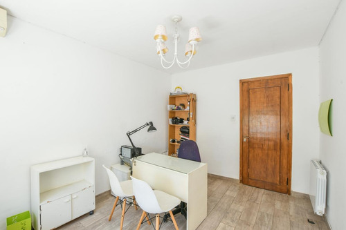 Imagen 15 de 29 de Casa De 4 Dormitorios Y Escritorio En Venta Con Parrillero Barrio Jorge Cura Centro Rosario