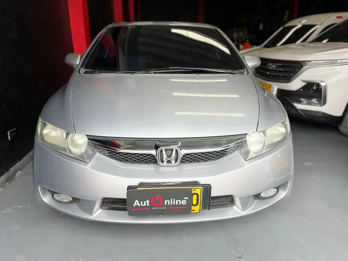 Honda Civic 1.8 Ex 4 p