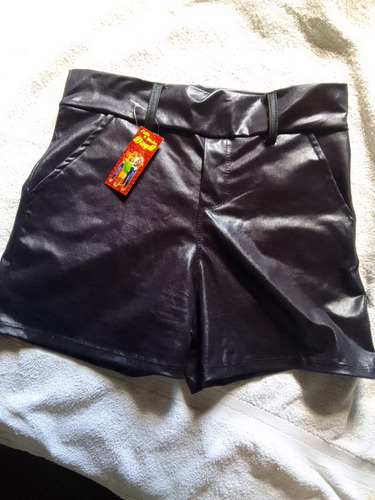 Shorts Engomado Talle 38. $1500