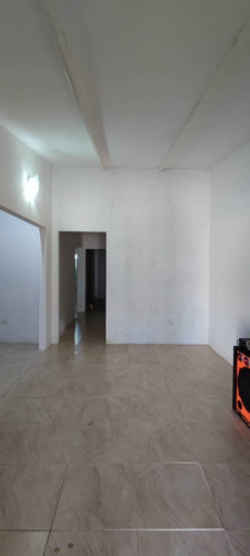 Imagen 12 de 17 de Se Alquila Casa En Tipuro 2, Urb. Villas Plaza Al02-1212st-ecam