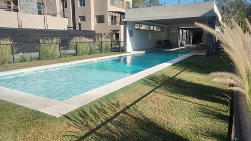 Imagen 1 de 14 de Alquiler Dos Ambientes En Complejo Green Village