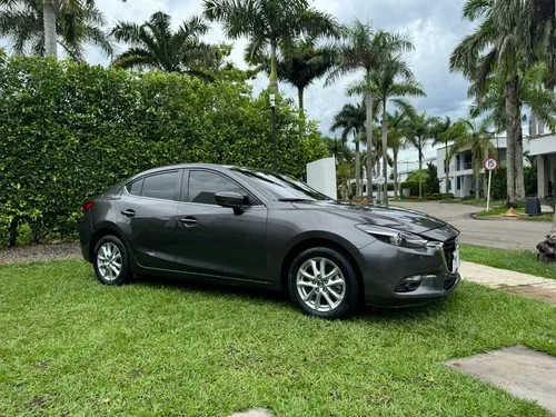 Mazda 3 2.0 Touring At