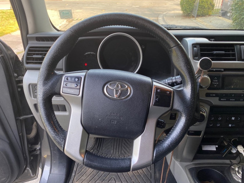 Imagen 18 de 24 de Toyota 4 Runner 4.0 Limited Aut 2014