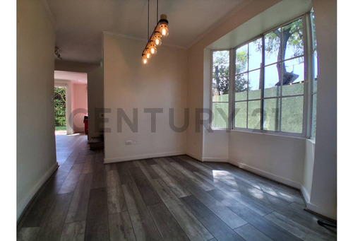 Se Arrienda Casa En Huechuraba En Condominio