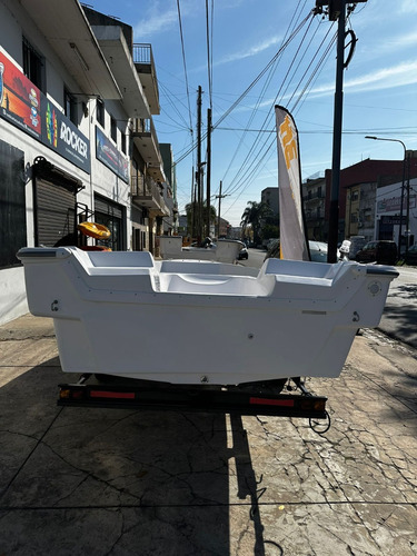 Lancha Trakker 620 Pescador Piso Salpicado Con Herraje