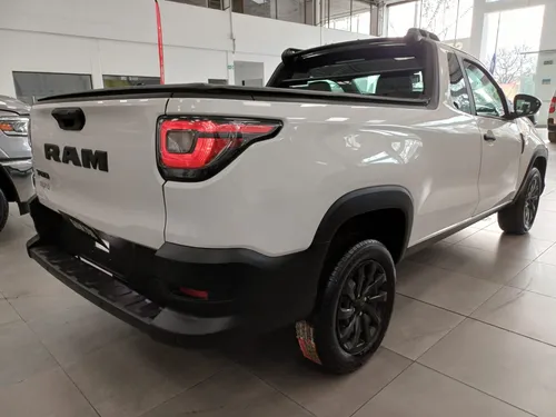 Ram 700 1.3 Slt Cabina Sensilla Dark Side