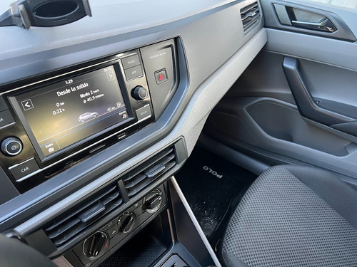 Imagen 5 de 25 de Volkswagen Polo Trendline 2018 / 50000 Km / Unico Dueño