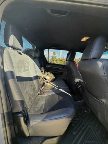 Toyota Hilux GR Turbo Diesel 2025