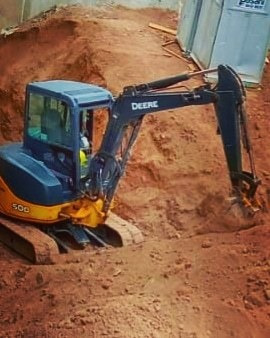 Imagen 3 de 4 de Alquiler Maquinaria Vial - Demolición - Excavación