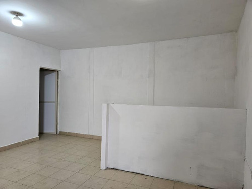 Bodega En Renta En Col San Agustin, Torreón Coah.