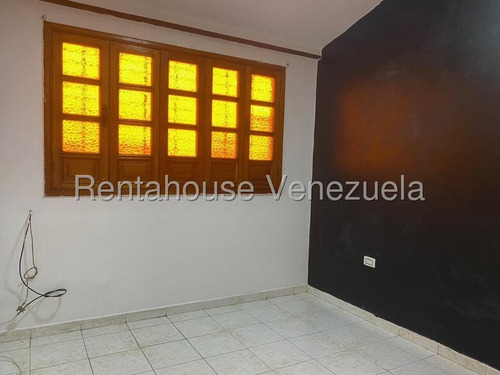 Townhouse En Alquiler En La Granja Naguanagua Valgo Comodo Amplio Cocina Moderna