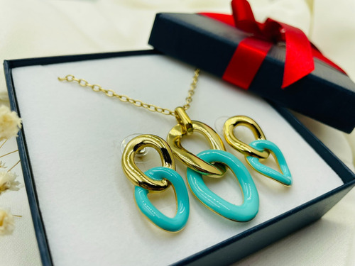 Set De Collar Y Aretes Elegante Nice Con 4 Baños Oro 18k