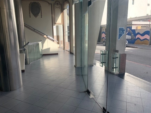 Imagen 4 de 16 de Edificio En Venta De Oficinas Ciudad Vieja