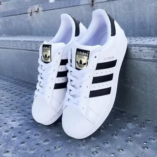 Tenis adidas-superstar Num. 27 / Clásicos