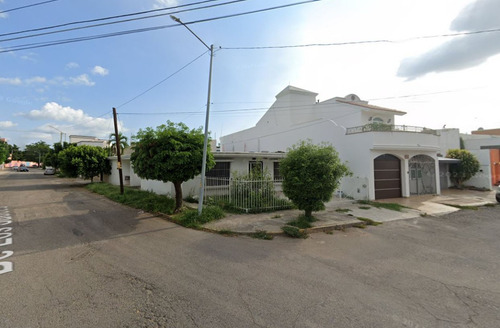 Preciosa Casa En Excelente Residencia De Culiacán, Sinaloa, Pertenece A Un Remate Hipotecario