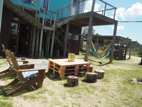 Negocio En Venta De 7 Ambientes 6 Dormitorios En Punta Del Diablo