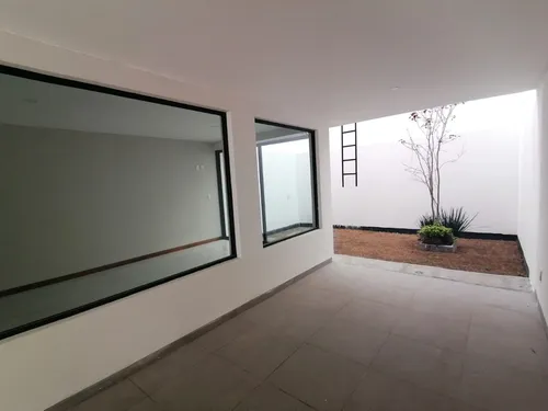 Increíble Casa Con Alberca Y Salón De Eventos