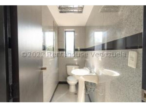 Imagen 16 de 25 de #22-22542 Exclusivo Edificio En Las Mercedes