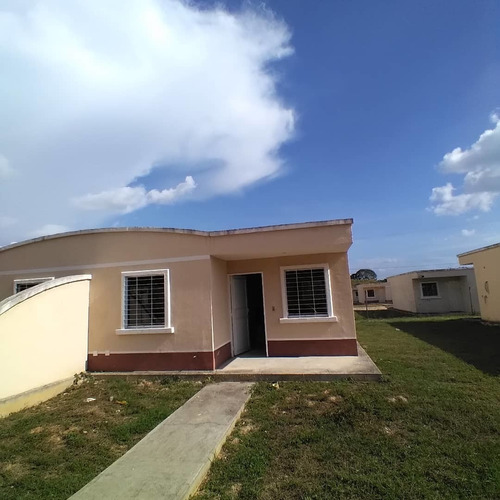 Imagen 6 de 9 de Casa En Venta Roca De La Ensenada Obra Gris Segunda Calle Ksanchez