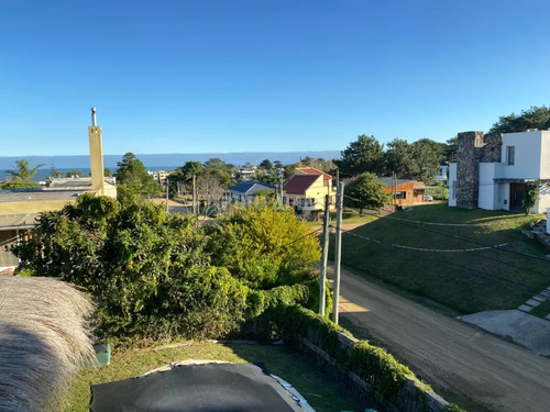 Chalet De 2 Plantas En Manantiales A Pasos De La Playa