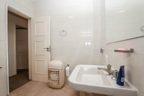 Casa Totalmente Reformada Pronta Para Morar Muito Bem.