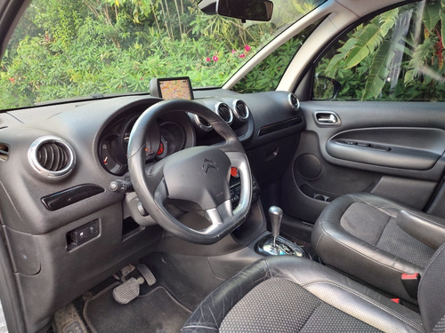 Imagem 15 de 15 de Citroen C3 Picasso Exclusive 1.6 Flex 2012