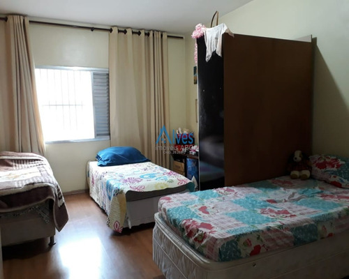 Imagem 19 de 27 de Sobrado Mobiliado 5 Quartos 1 Suíte Sala Cozinha Planejada Área De Serviço Quintal 3 Banheiros E 1 Vaga De Garagem - Ca00247 - 69958839