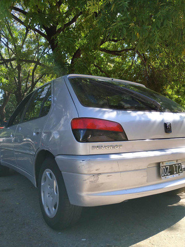 Peugeot 306 1.8 Boreal 2002