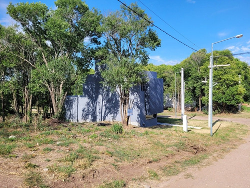Imagen 11 de 18 de Terreno En Venta, Villa Catalina, Escritura, Ruta E 53, Rio Ceballos, Seguridad