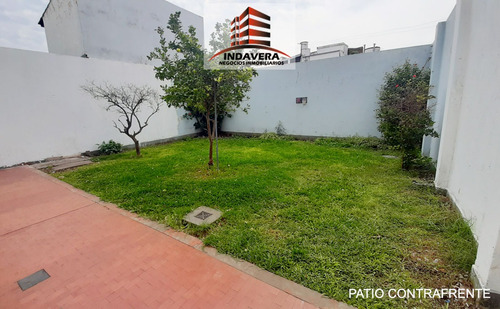 Venta Con Renta Departamento 3 Ambientes 178 M2 Con Patio Y Jardin (tipo Casa) - Caseros